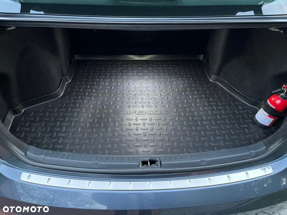 Toyota Avensis 1.8 Luna - 14