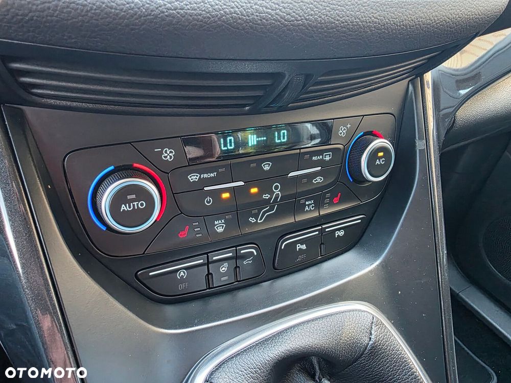 Ford Kuga - 13