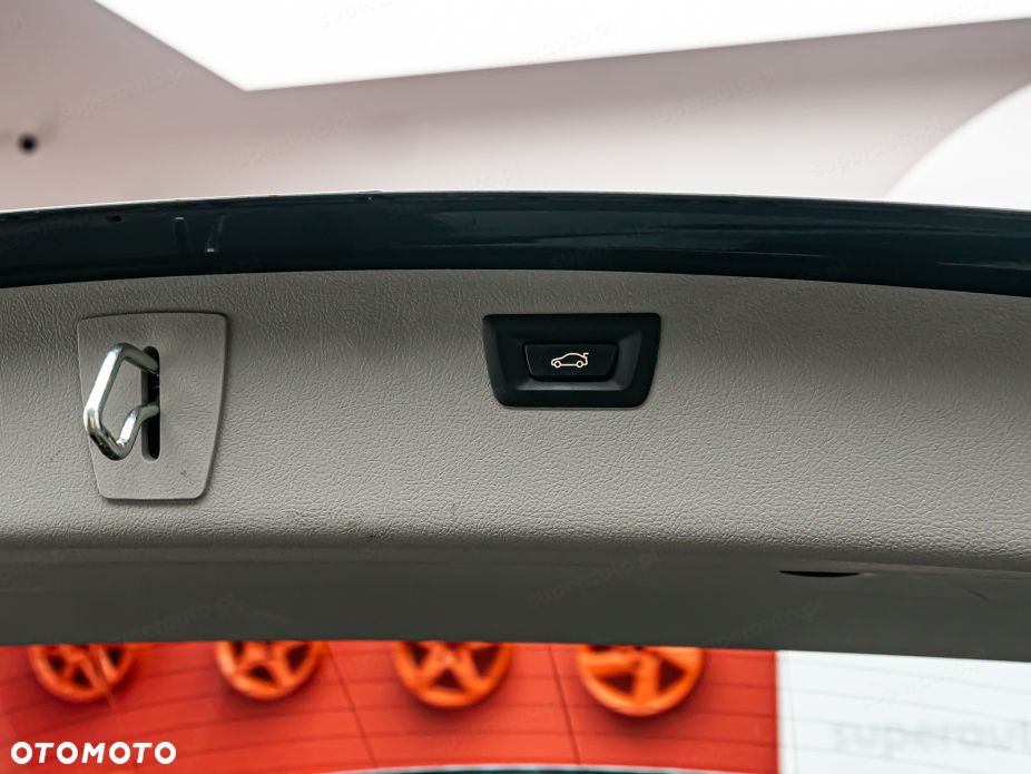 BMW Seria 3 320d - 27