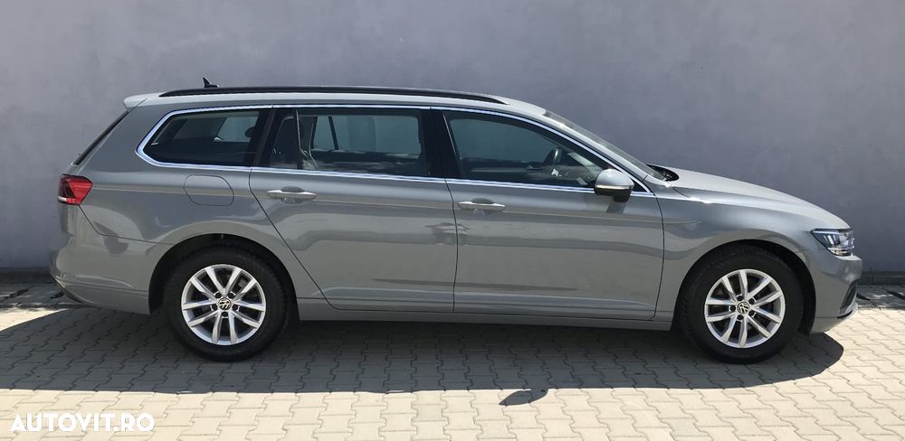 Volkswagen Passat - 10