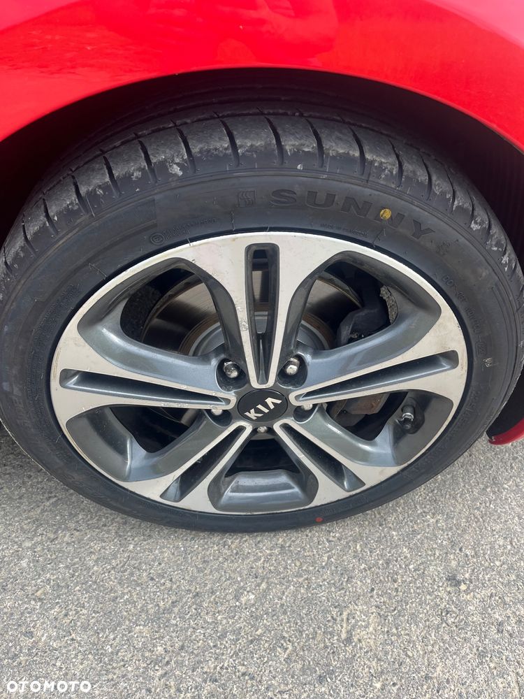 Kia Ceed 1.6 CRDi 136 ISG GT Line - 27