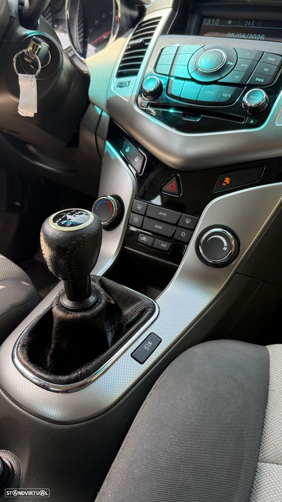 Chevrolet Cruze 2.0 VCDi LT - 28