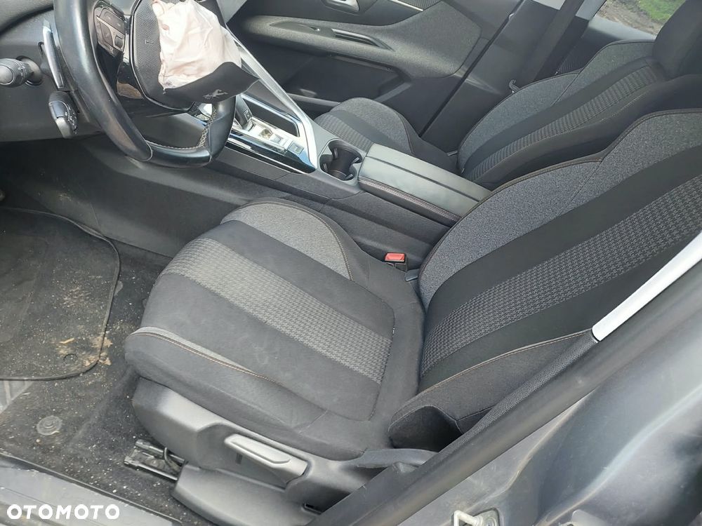 Peugeot 3008 BlueHDi 130 Stop & Start EAT8 Active Pack - 11