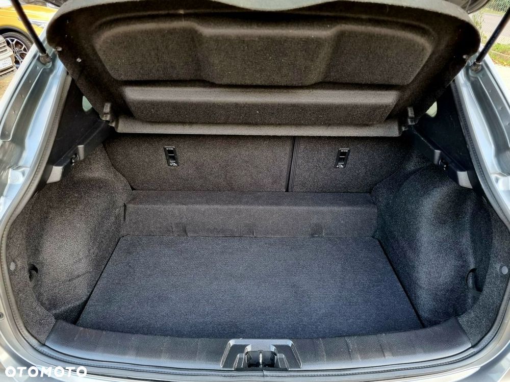 Nissan Qashqai 1.2 DIG-T Visia Xtronic - 13