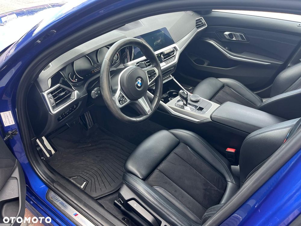 BMW Seria 3 330i M Sport sport - 17