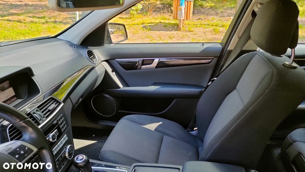 Mercedes-Benz Klasa C 200 CGI BlueEFFICIENCY - 20