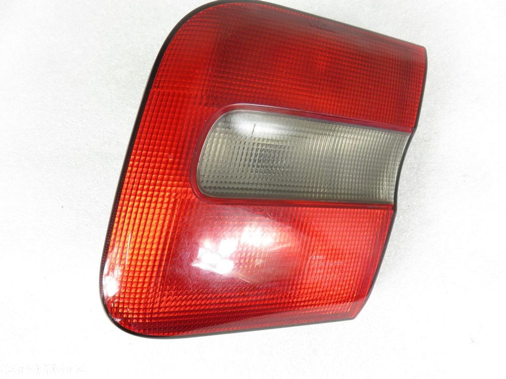 LAMPA PRAWA TYLNA KLAPA VOLVO S70 9151634 - 6