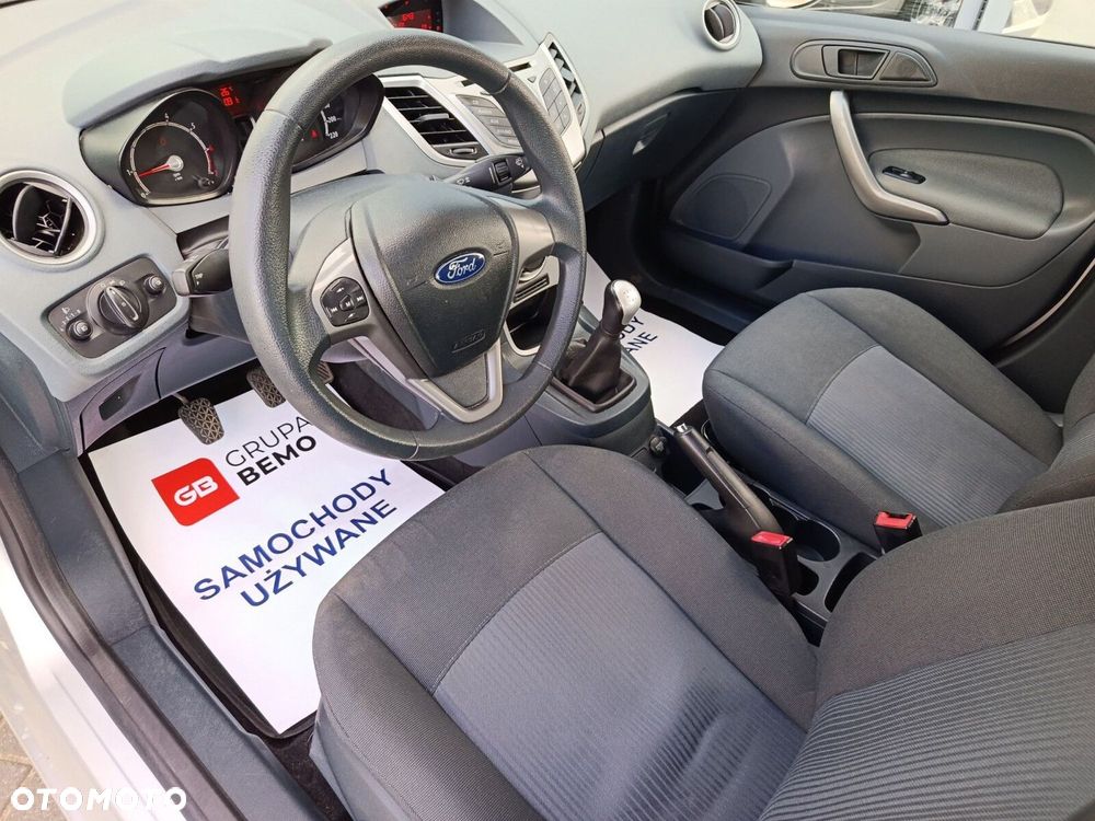 Ford Fiesta 1.25 Ambiente EU5 - 11