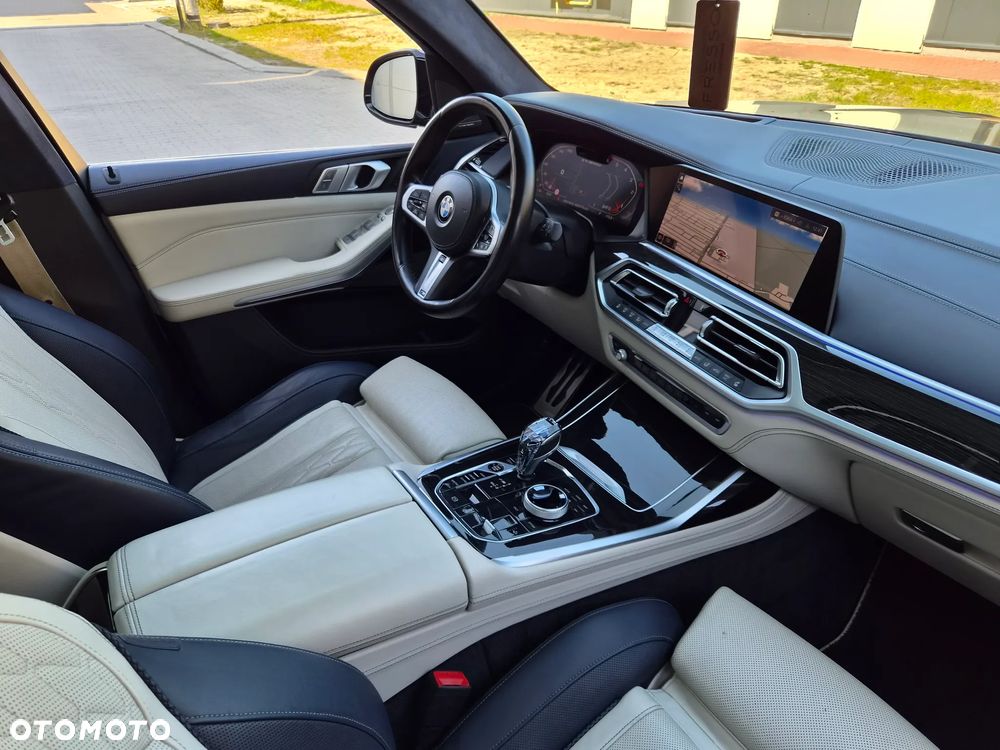 BMW X7 M50d sport - 13
