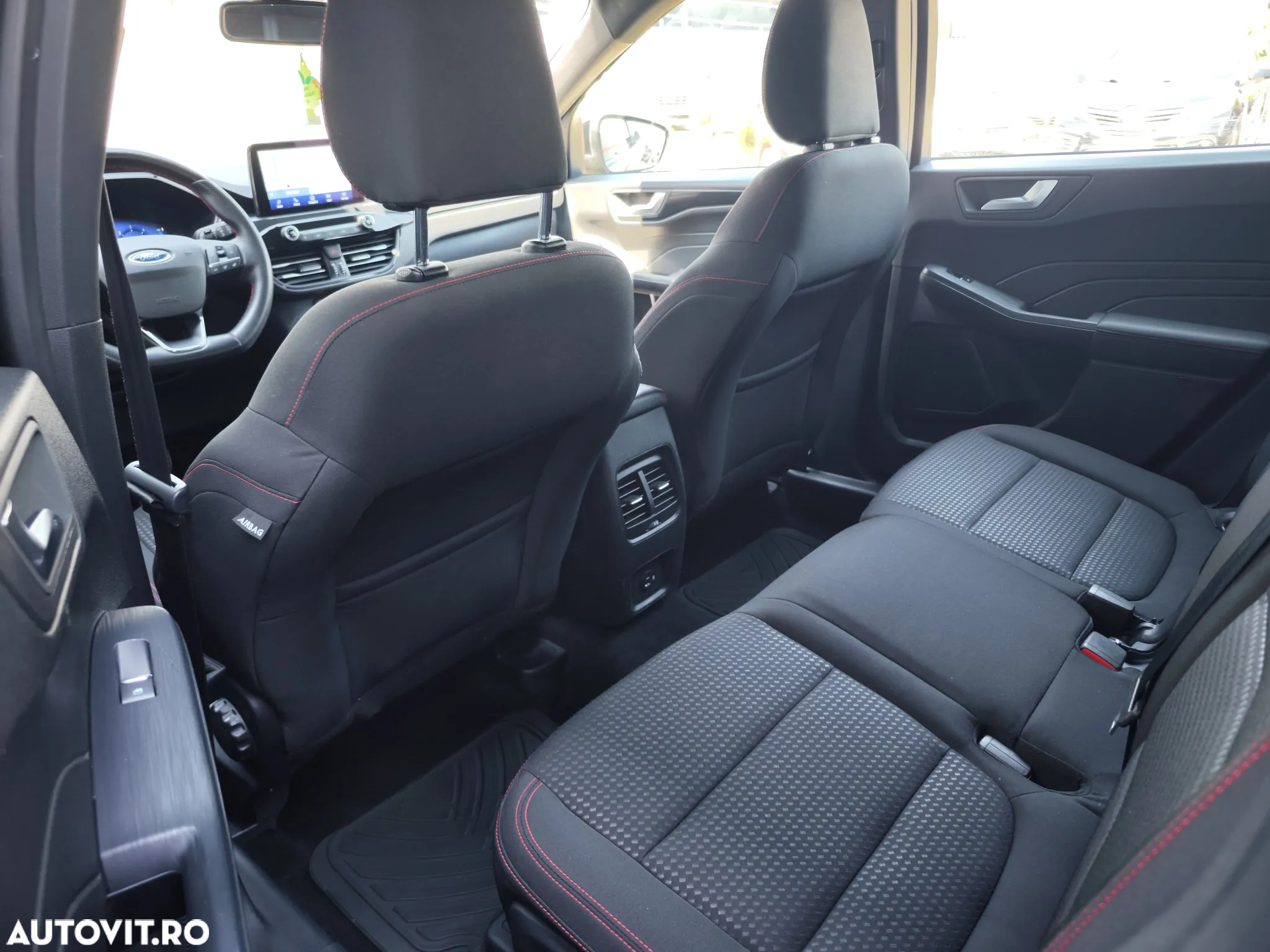 Ford Kuga 1.5 EcoBlue A8 FWD ST Line - 10