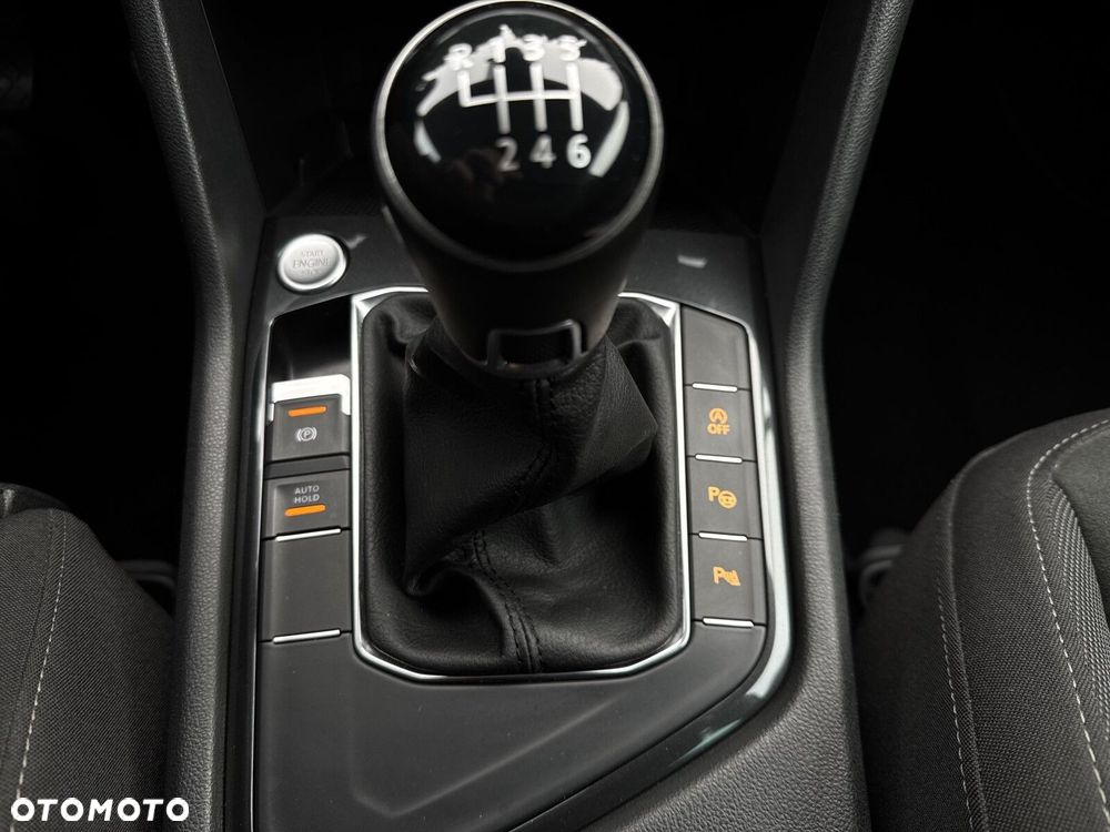 Volkswagen Tiguan 1.5 TSI EVO Comfortline - 27