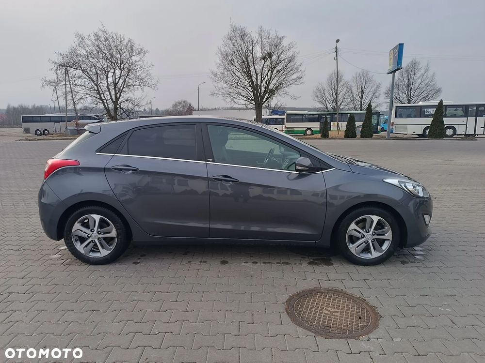 Hyundai i30 1.4 BlueDrive Go - 6