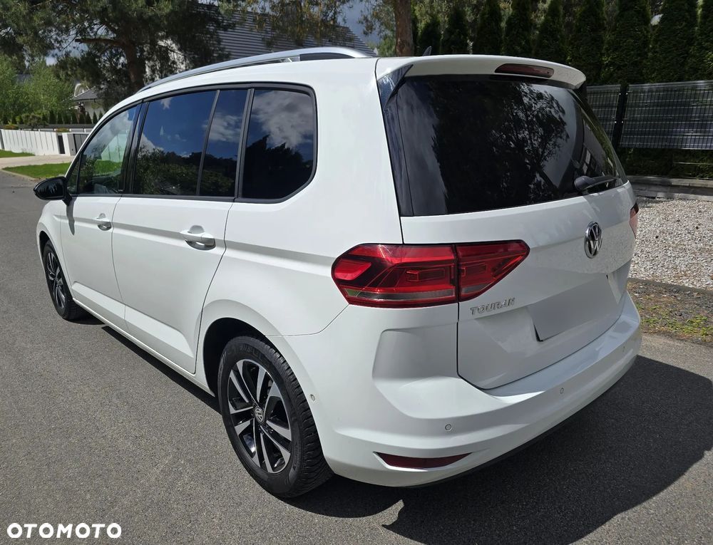 Volkswagen Touran 1.6 TDI SCR IQ.DRIVE - 32