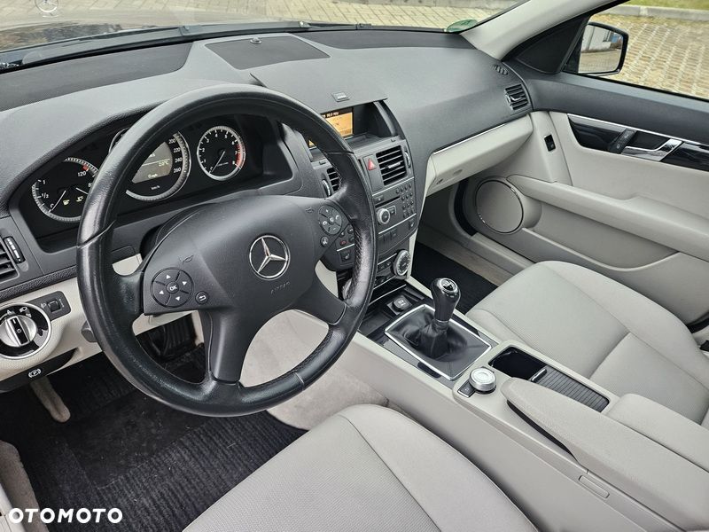 Mercedes-Benz Klasa C 180 Kompressor Elegance - 14