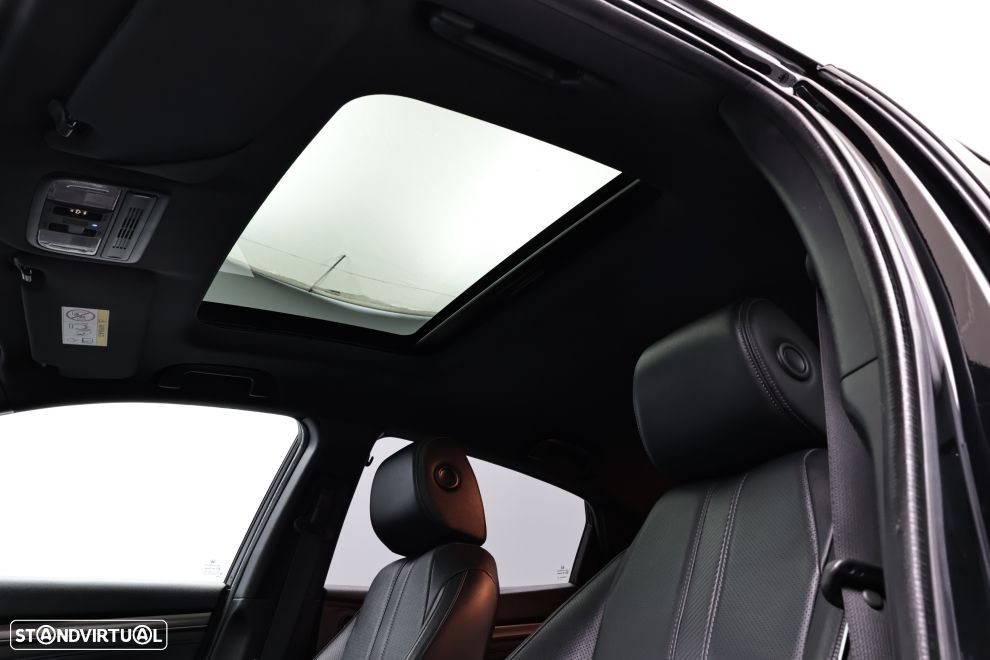 Honda Civic 1.0 i-VTEC Comfort - 17