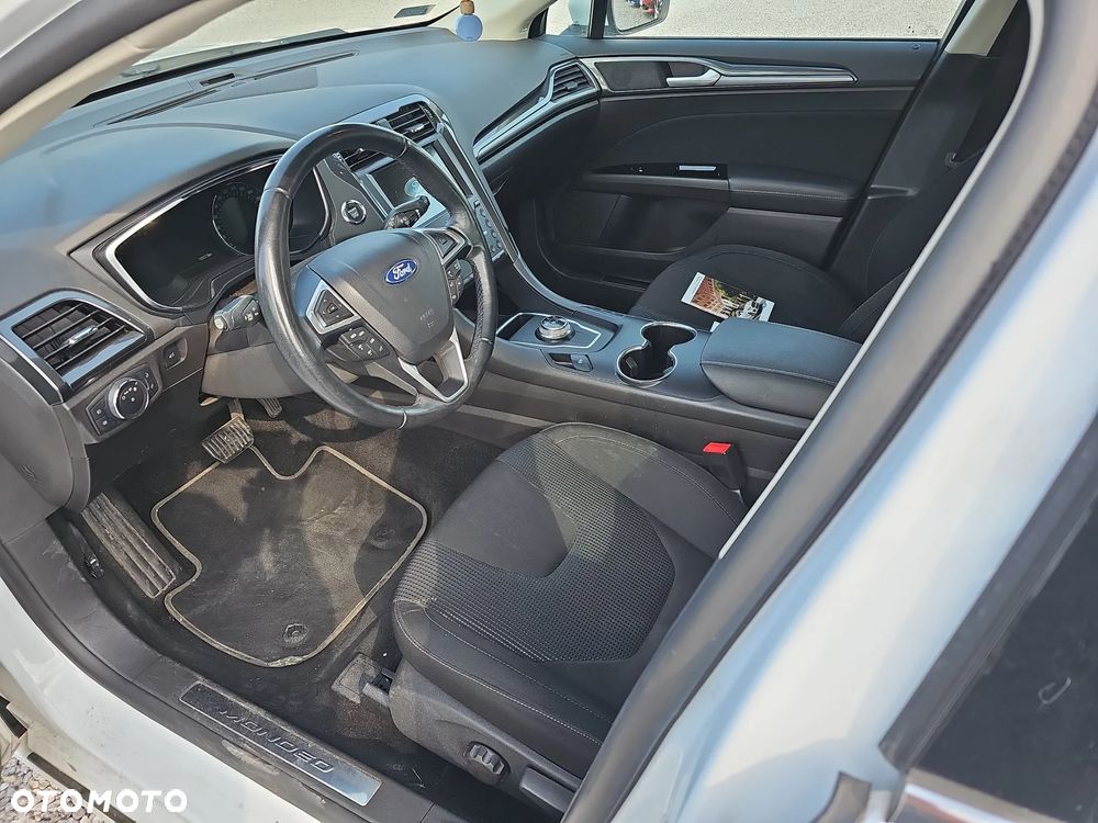 Ford Mondeo 2.0 EcoBlue Titanium - 11
