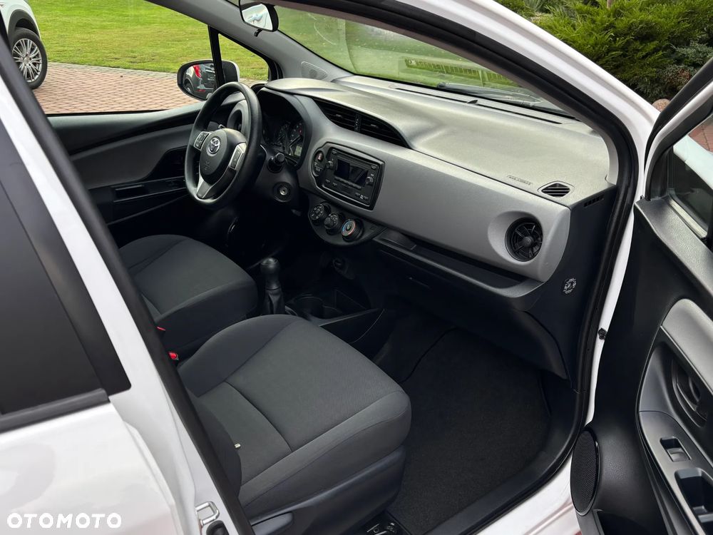 Toyota Yaris - 8