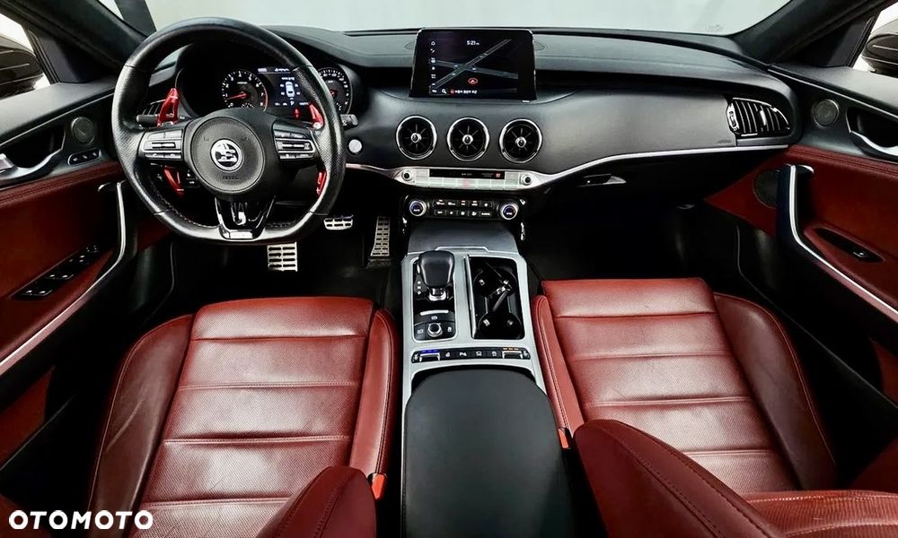 Kia Stinger - 8