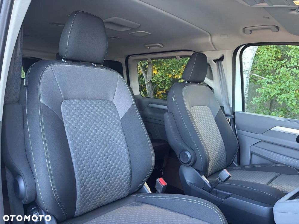 Volkswagen Caravelle - 15