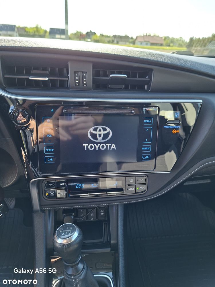 Toyota Auris 1.4 D-4D Premium Comfort - 8