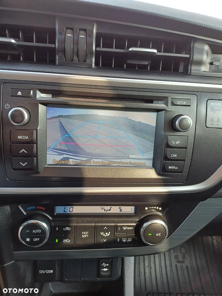 Toyota Auris 1.4 D-4D Comfort - 12