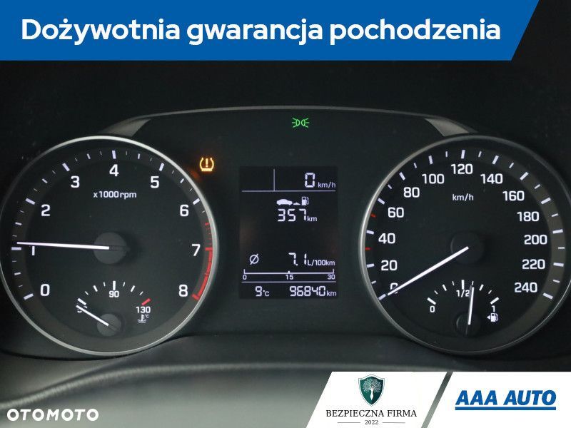 Hyundai Elantra - 10