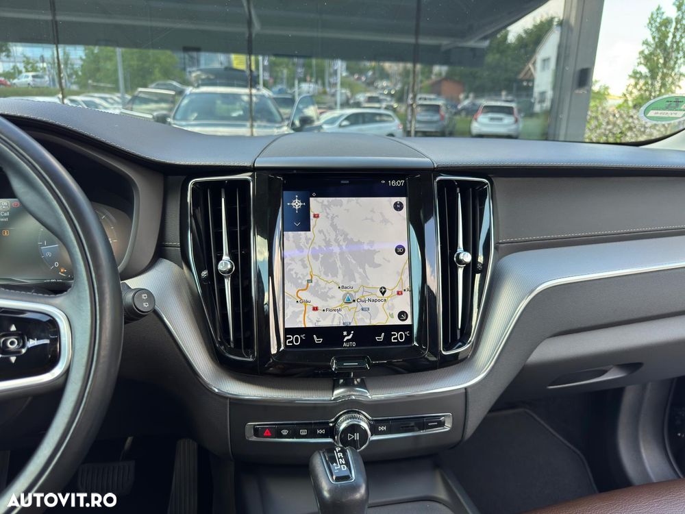 Volvo XC 60 D5 AWD Geartronic Inscription - 25