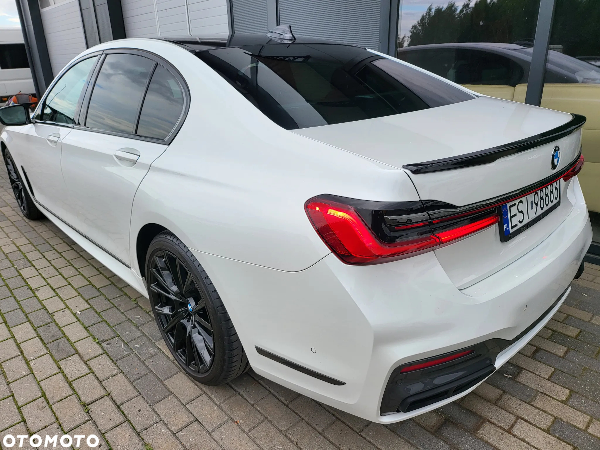 BMW Seria 7 730d xDrive sport - 33