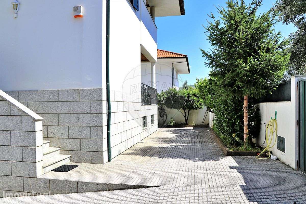 Moradia T5 para venda - Grande imagem: 4/40