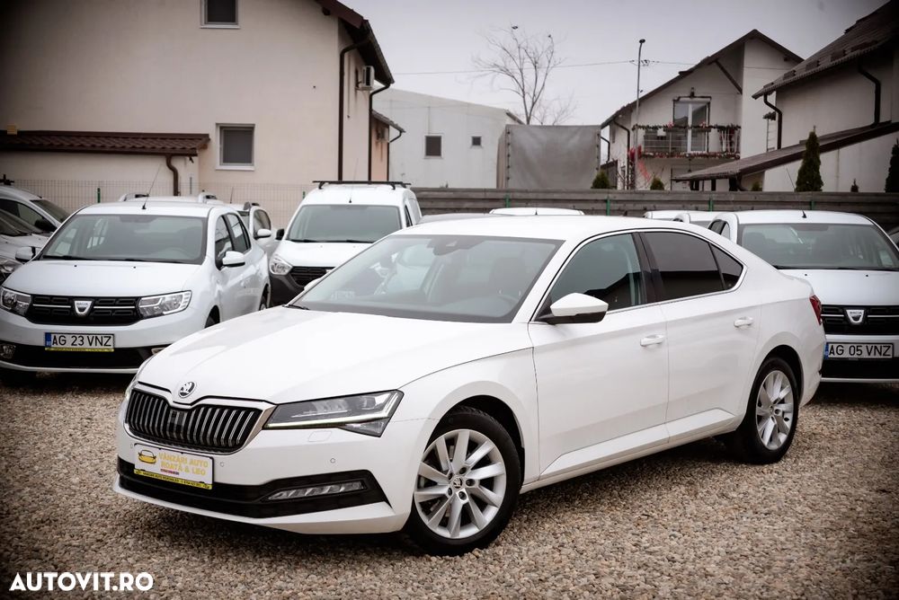 Skoda Superb 2.0 TDI DSG Style - 1