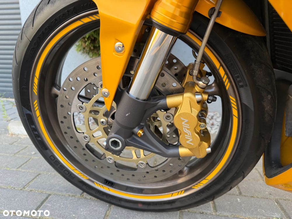 Triumph Daytona - 40
