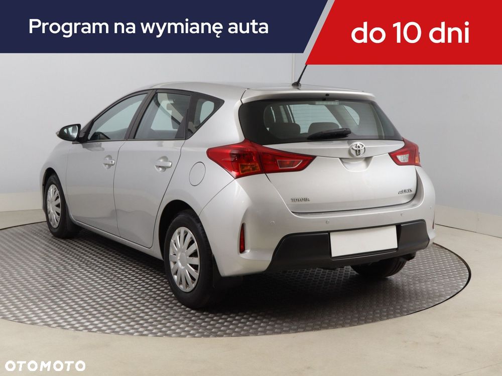 Toyota Auris - 6