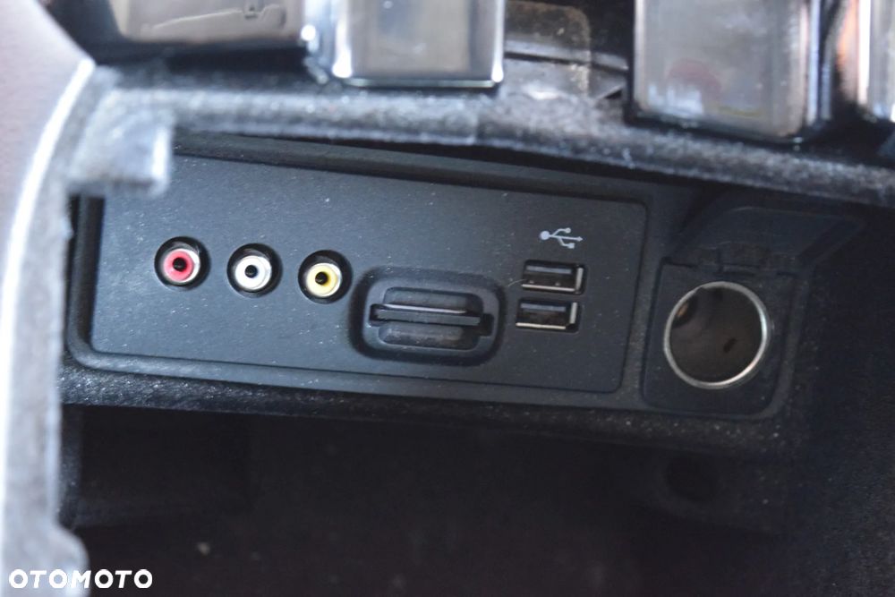 Ford Mondeo SW 2.0 TDCi Titanium - 31