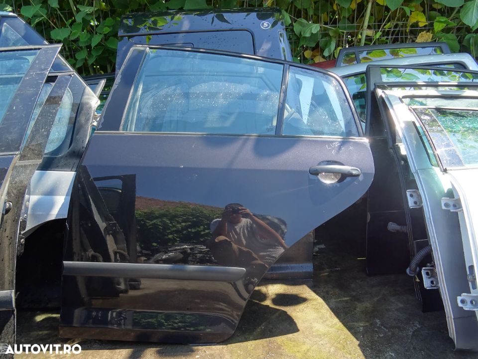 Vand Usa Spate Stanga Volkswagen Golf 5 Plus din 2009 volan pe stanga fara rugina fara lovituri - 1