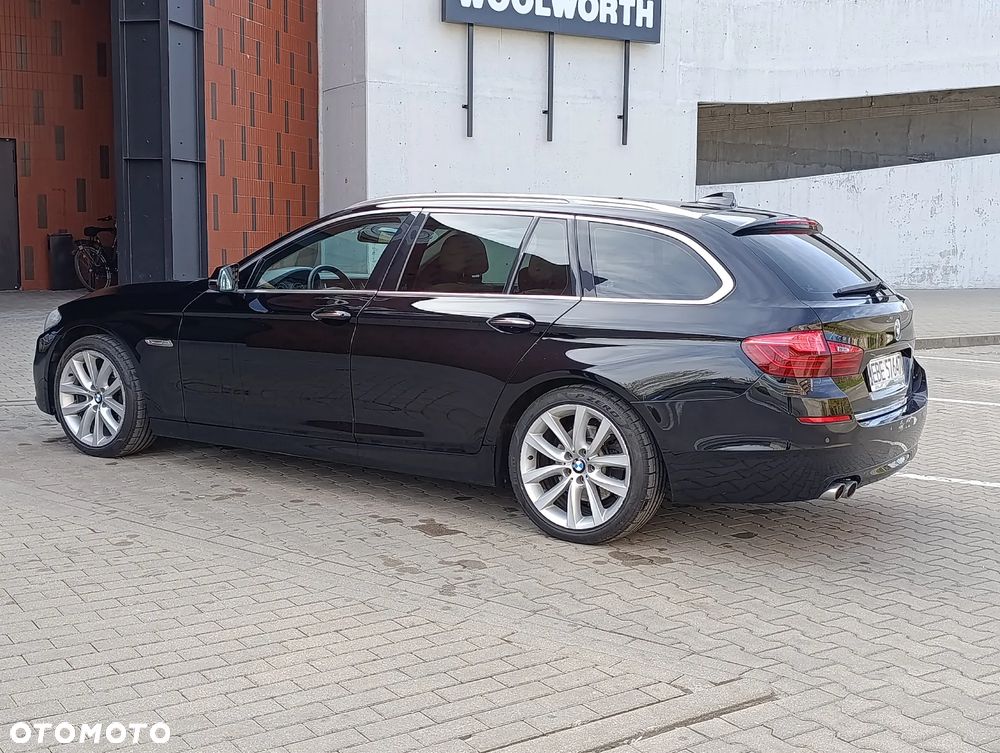 BMW Seria 5 520d Luxury Line - 9