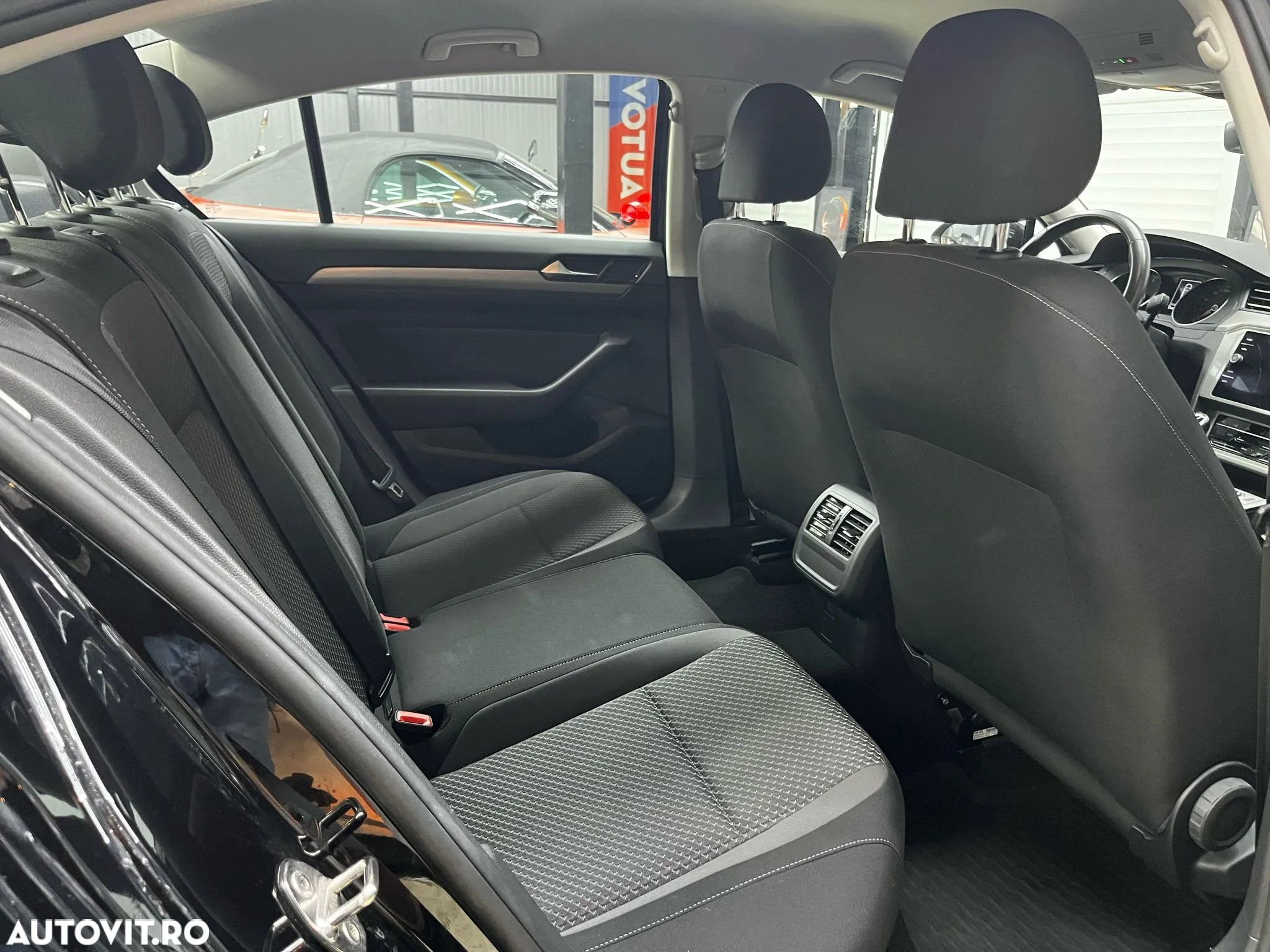Volkswagen Passat - 23