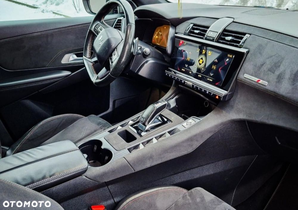 DS Automobiles DS 7 Crossback - 16