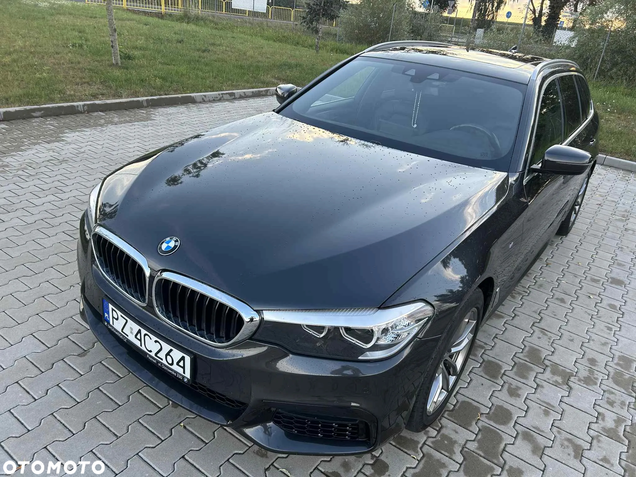 BMW Seria 5 520d M Sport - 4