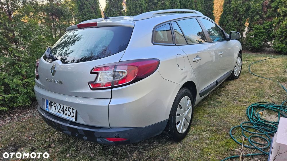 Renault Megane 1.5 dCi Expression - 9