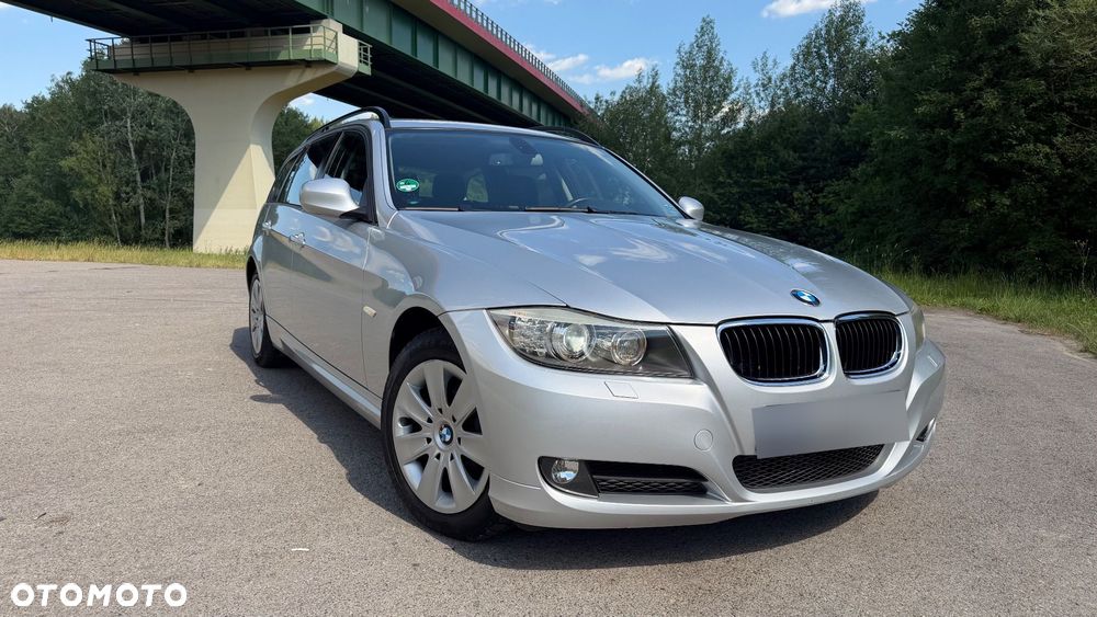 BMW Seria 3 320d xDrive - 2