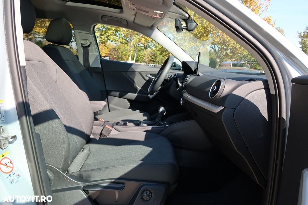 Audi Q2 40 TFSI quattro S tronic Design - 5