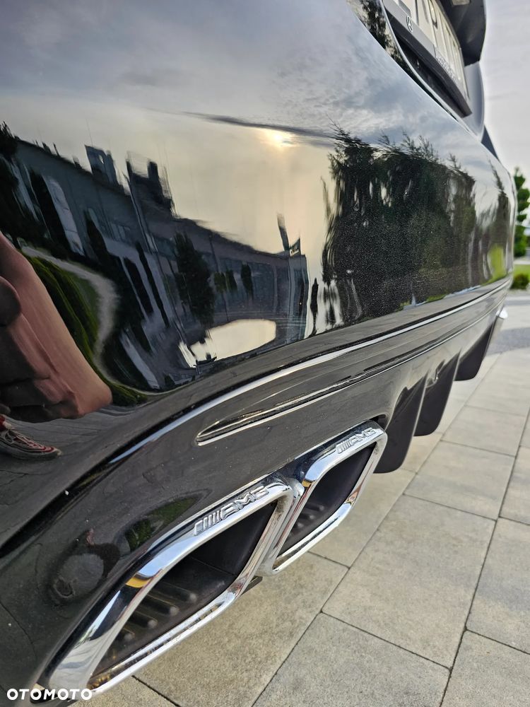 Mercedes-Benz Klasa C 63 AMG 9G - 24