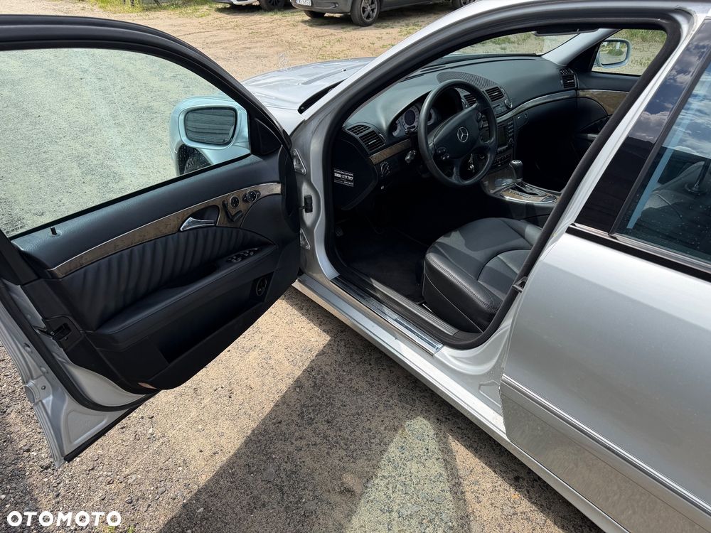 Mercedes-Benz Klasa E 320 CDI 7G-TRONIC Avantgarde BusinessEDITION - 19