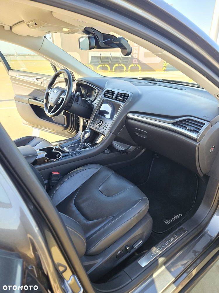 Ford Mondeo 2.0 TDCi Bi-Turbo Titanium PowerShift - 14
