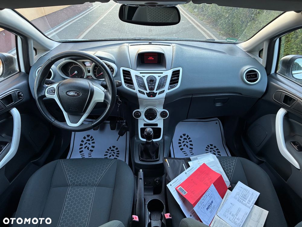 Ford Fiesta 1.4 Titanium - 12