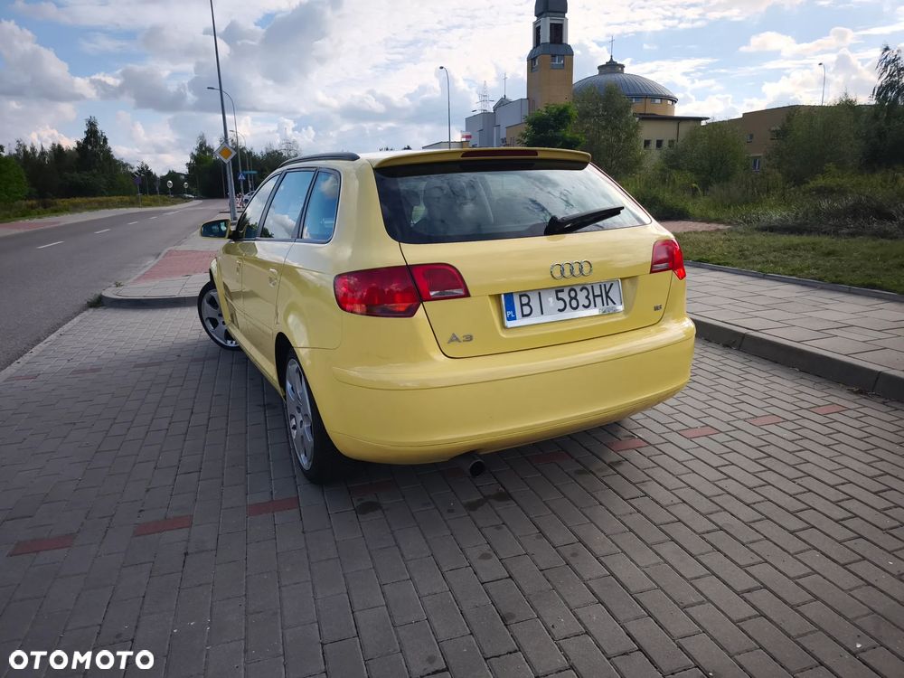 Audi A3 Sportback 1.6 FSI Ambiente - 3