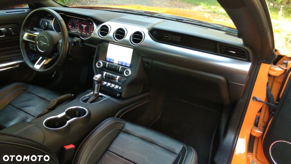 Ford Mustang - 21