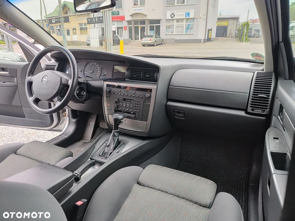 Opel Omega 2.2 Elegance - 18