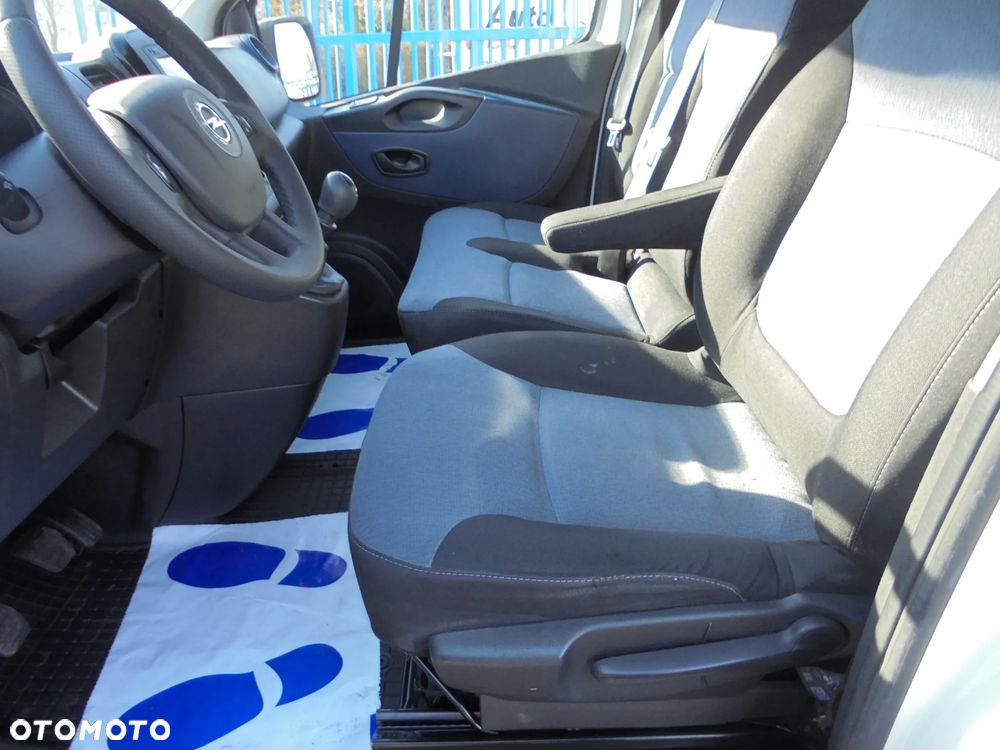 Opel VIVARO - 17
