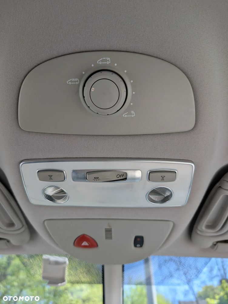 Renault Espace 2.0 dCi FAP Initiale - 31